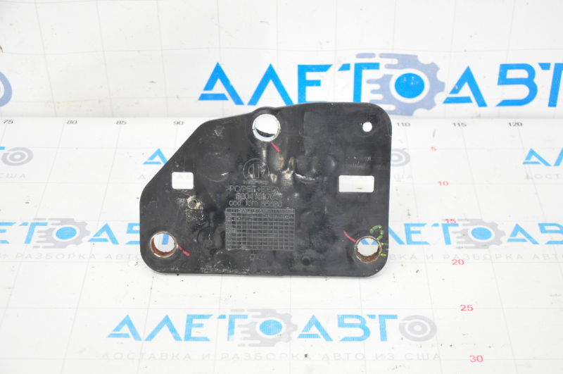 Front bumper reinforcement fang right Jeep Renegade 15-18 prerest, type 2, cracks in fastening