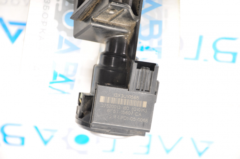 ECU engine computer with key Ford Focus mk3 11-18 2.0 with ignition switch, with ignition switch contact group, with immobilizer unit D7520013-18D, key is erased
