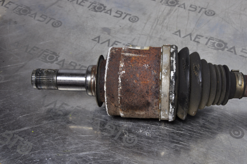 Drive axle rear left Jeep Grand Cherokee WK2 11-21 3.6 AWD 195mm for transfer case without lowering