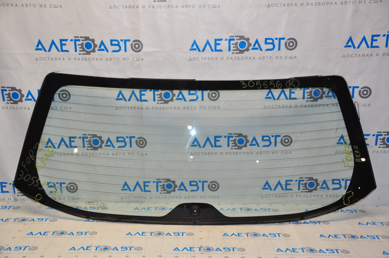 Rear glass of the trunk door Subaru Forester 19-24 SK scratches