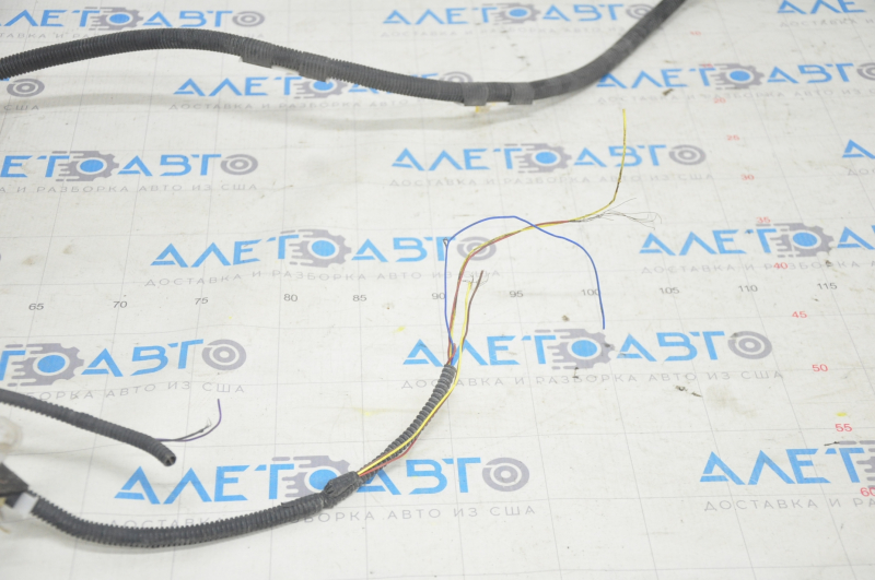 Wiring of parking sensors of the front bumper Tesla Model Y 20-25 for 6 parking sensors, break
