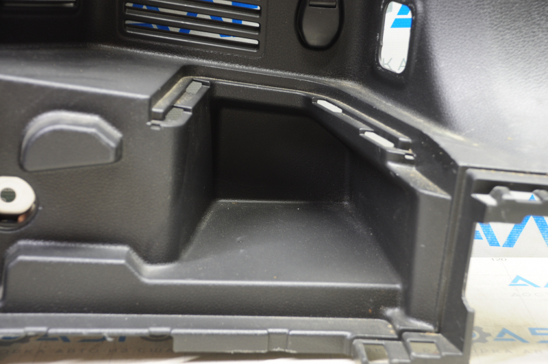 Right arch trim Nissan Rogue 14-20 black under 2 rows, scratches, without overlay without plugs
