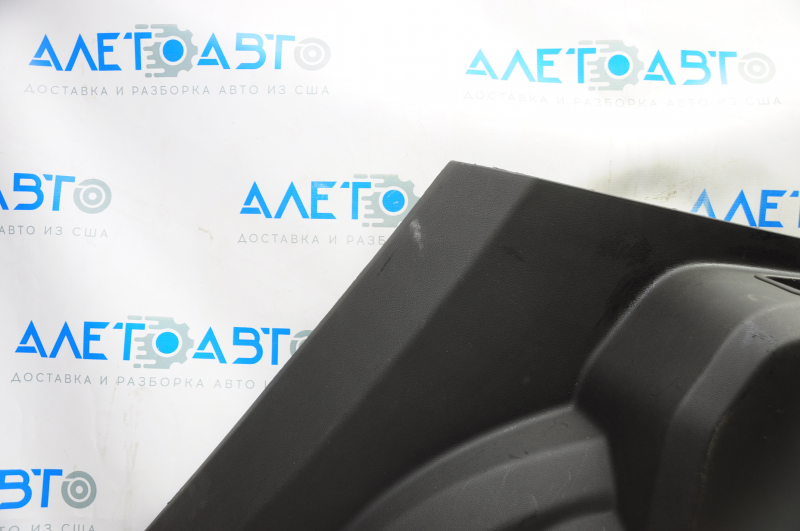 Right arch trim Chevrolet Equinox 10-17 black for subwoofer, rubbed, broken fastener, without plugs