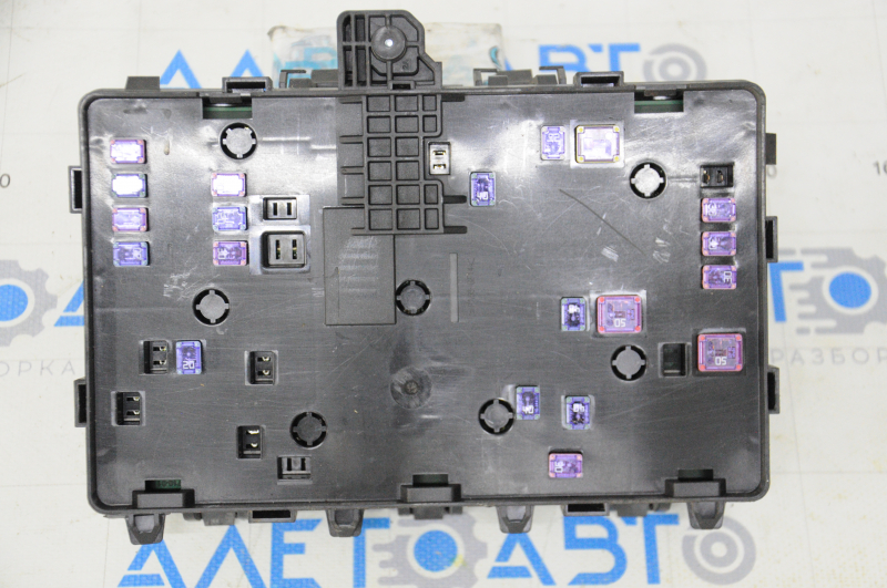 Underhood fuse box Ford Fusion mk5 13-20 hybrid