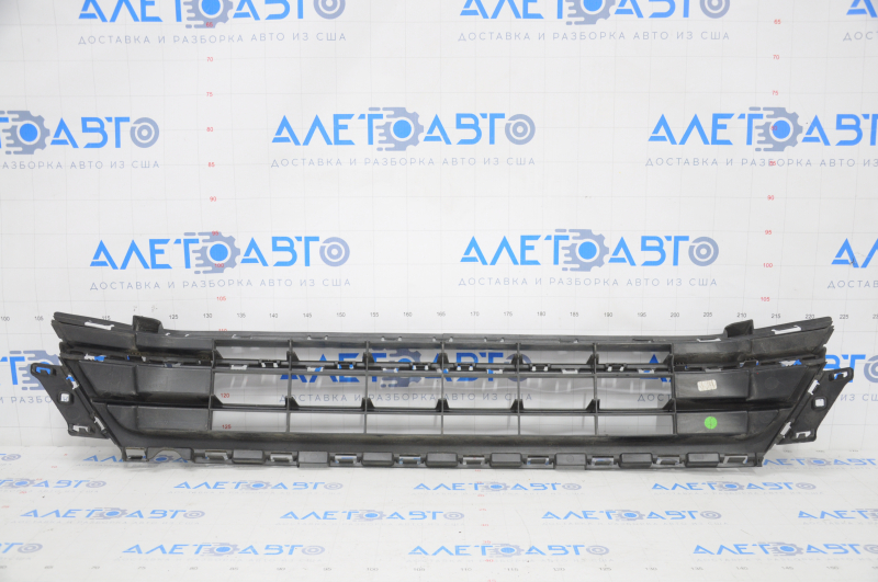 Lower grille of the front bumper VW Jetta 15-18 USA without parking sensors, bumpers