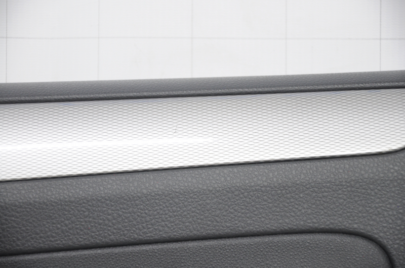 Door trim card front right VW Jetta 11-18 USA black, with black insert plastic, armrest leather, molding gray gloss type 1, scratches