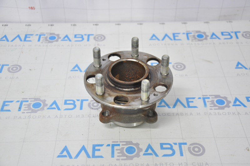 Rear right hub for Honda Accord 13-17 hybrid