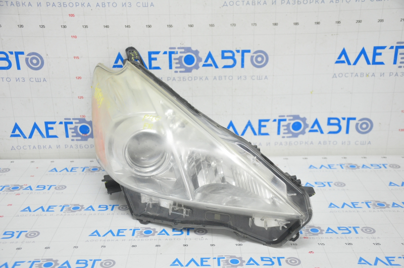 Headlight front right Toyota Prius V 12-14 bare prerest halogen, for polishing, broken fastener