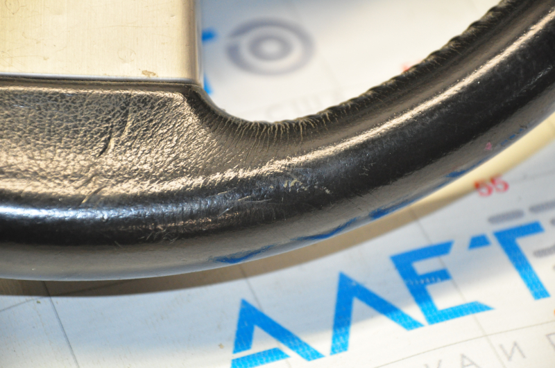 Naked steering wheel for Nissan Murano z50 2007, black leather, scuffs, scratches