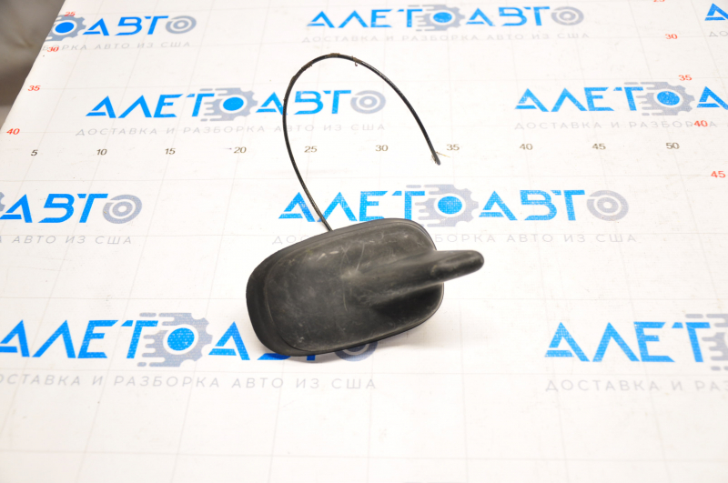 Antenna fin VW Tiguan 12-17 1 wire, chip torn off