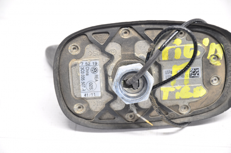 Antenna fin VW Tiguan 12-17 1 wire, chip torn off