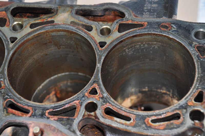 Bare cylinder block VW Jetta 11-18 USA 2.5 for honing