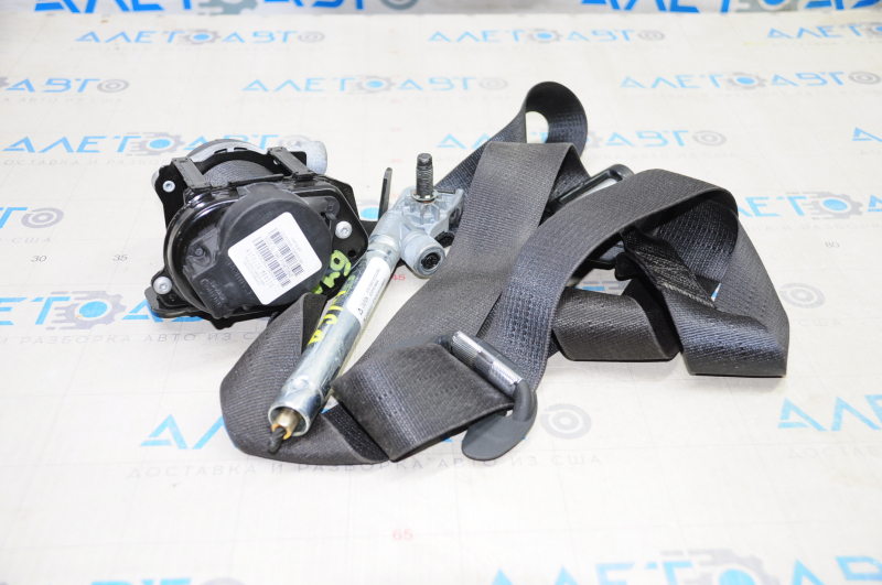 Driver's seat belt with tensioner Chrysler 200 15-17 black shot
