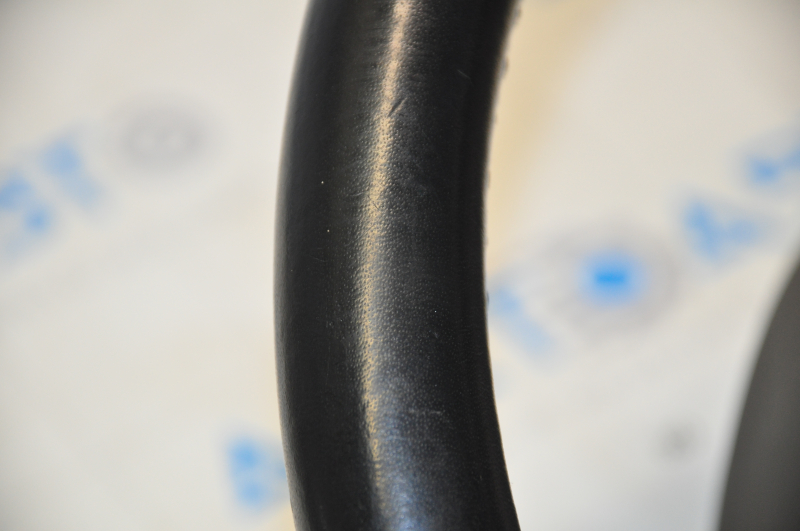 Naked steering wheel Jeep Cherokee KL 14 - black leather, no heating, dents, no pad, torn fasteners
