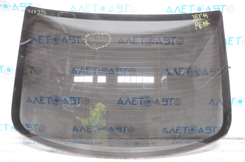 Rear glass VW Jetta 11-18 USA scratches
