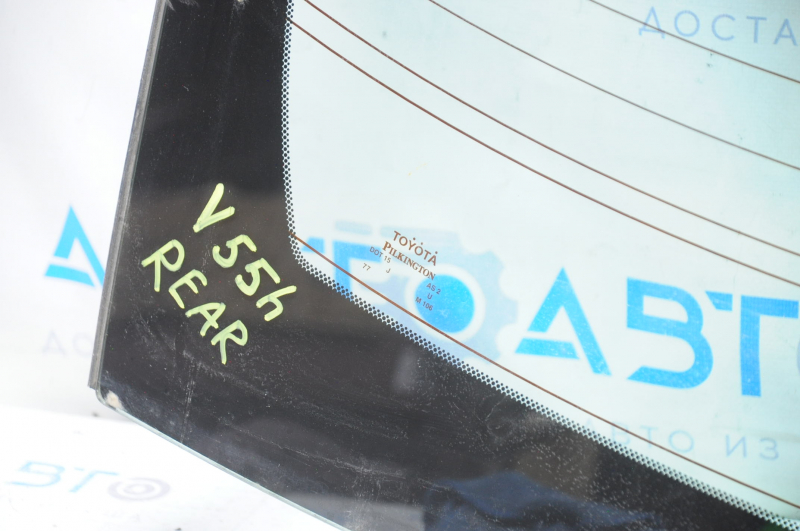 Rear glass Toyota Camry v55 15-17 usa scratches, contact soldered off