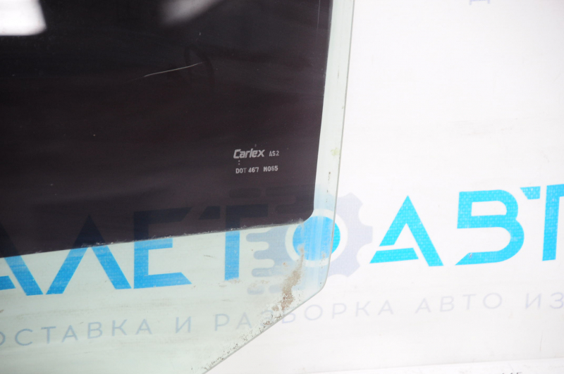 Glass of the rear left door Nissan Altima 13-18 Carlex, scratches
