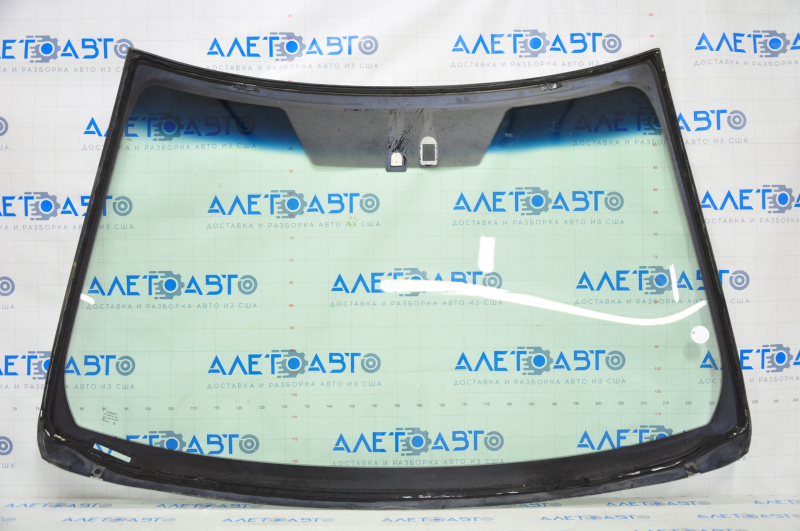 Windshield Toyota Camry v50 12-14 usa chip, air on edge