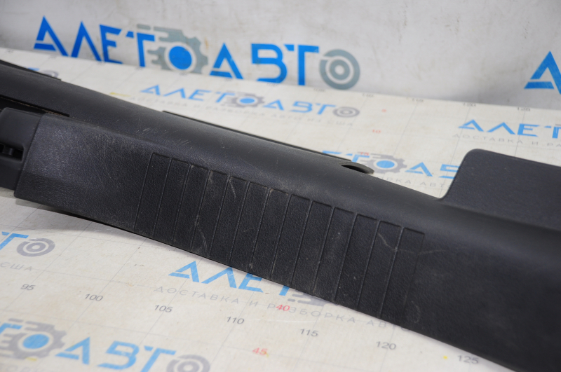 Door sill trim inner left Jeep Patriot 11-17 black, broken crepe, scratches