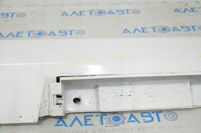 Left threshold Toyota Camry v50 12-14 usa LE XLE with chrome, white, torn, made, broken fastener