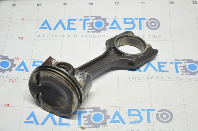 Connecting rod with piston Audi Q5 8R 13-17 CPMB 2.0T