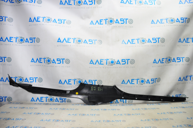 Door sill trim right VW Passat b7 12-15 USA black, broken crepe, scratches