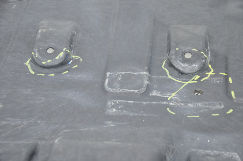 Underbody protection rear left BMW X3 G01 18-21 tears, dented broken fastening
