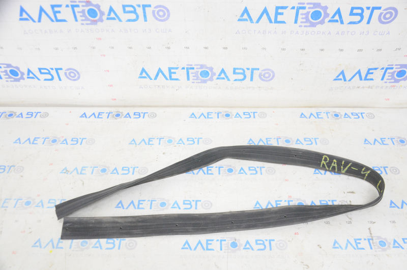 Door seal on the threshold left Toyota Rav4 13-18