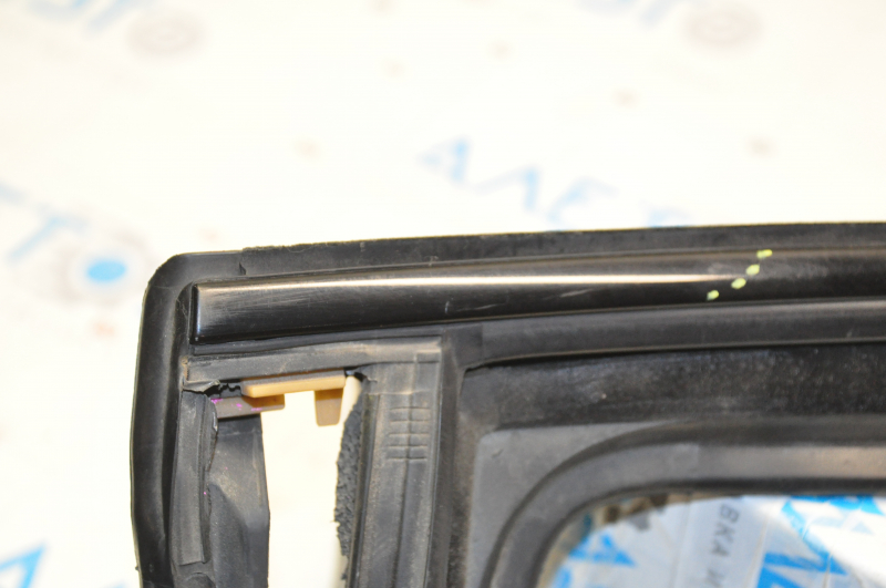 Rear left glass seal Dodge Dart 13-16 scratches