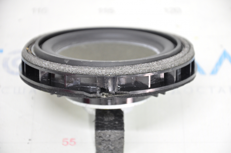 Speaker rear left BMW 3 F30 12-18 HiFi broken fastener