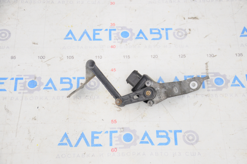 Body position sensor with rod rear BMW 3 F30 12-18