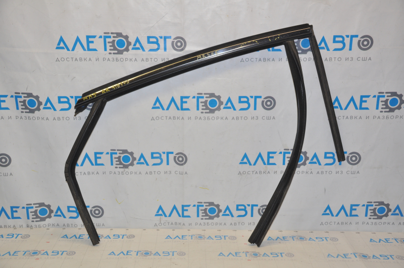 Upper rear right door molding Ford Fusion mk5 13-20 chrome with glass seal, scratches, for polishing
