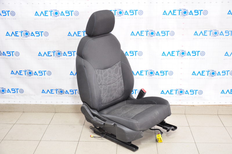Chevrolet Volt 16 passenger seat - without airbag, mechanical, cloth black blue stitching, dry-cleanable