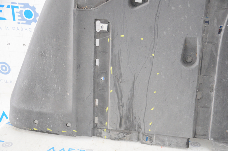 Tesla Model S 12-15 pre-rest rear bumper protection is worn, the mount is broken