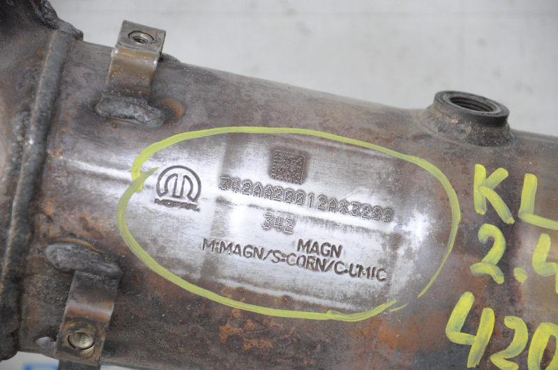 Exhaust manifold with catalytic converter Jeep Cherokee KL 14- 2.4