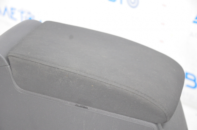 Central console armrest and cup holder VW Tiguan 09-17 black cloth, chemically treated, broken air duct deflectors, scratches