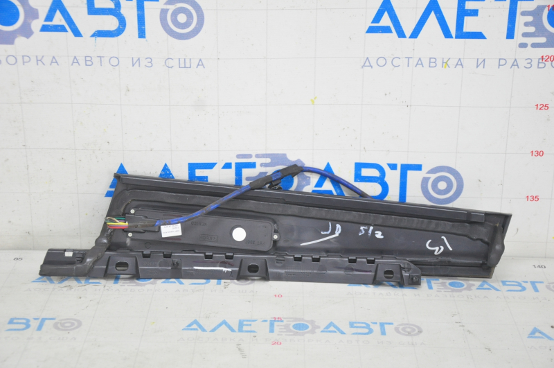 Door trim side front left Ford Fusion mk5 13-20 with code, air on edge, scratches