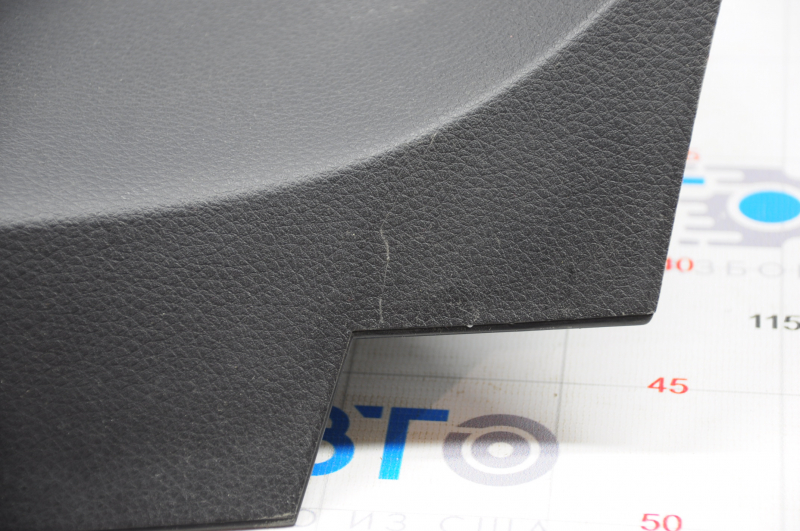Driver's knee pad Nissan Rogue 14-20 black, type 1, broken crepe, scratches