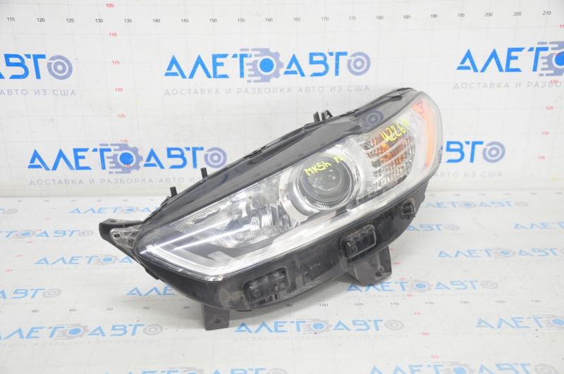 Headlight front left Ford Fusion mk5 13-16 sand, micro-cracks on glass