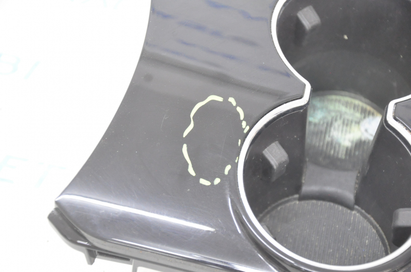 Center console trim with cup holder Ford Edge 15-18 black gloss, type 2, scratches