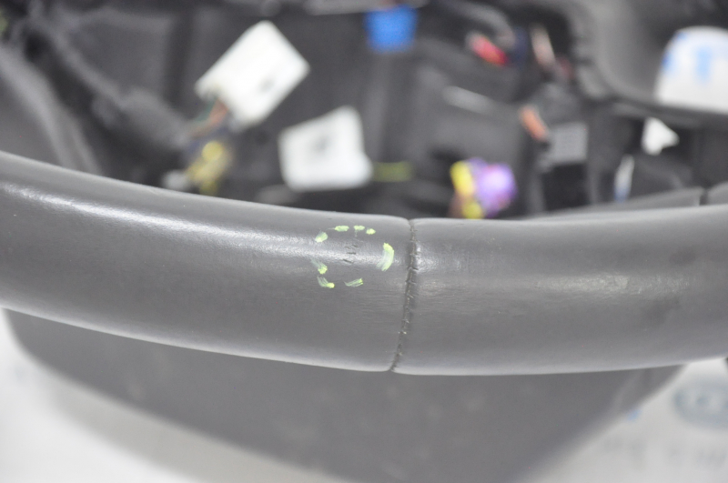 Naked steering wheel Chevrolet Volt 16 - leather black, heated, scratches