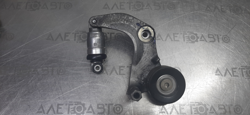 Drive Belt Tensioner Pulley Honda HR-V 16-22