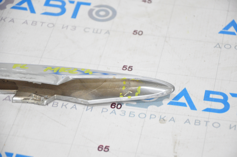 Molding under fog light left Lincoln MKZ 13-16 chrome, broken crepe, sand