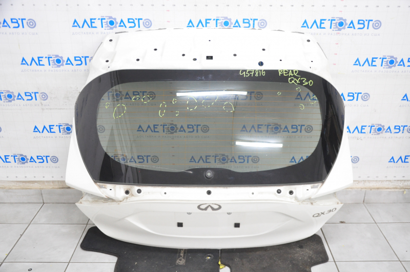 Bare trunk door with glass Infiniti QX30 17- white QAB, scratches on glass