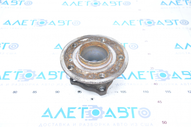 Rear right hub Infiniti QX30 17- FWD rusty, bearing humming