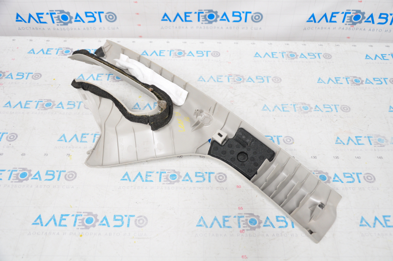Front pillar trim left Nissan Leaf 13-17 gray, under the tweeter, plastic turned white