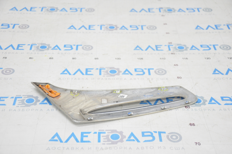 Air duct trim on the wing left BMW 7 G11 G12 16-19 chrome, broken fastener