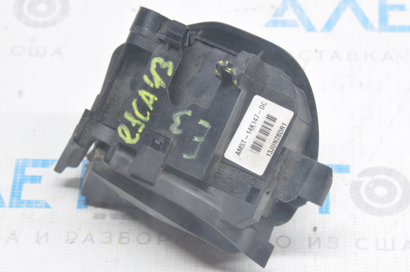 Steering wheel control buttons right lower Ford Escape MK3 13-16 pre-rest, broken fasteners