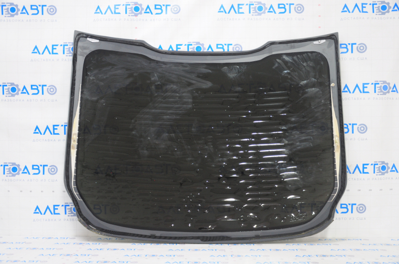 Rear glass Ford Fusion mk5 17-18 under the antenna, tint swelled
