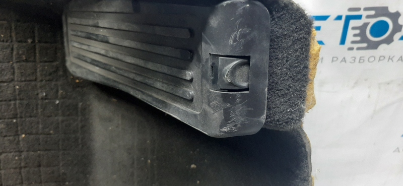 Floor covering left Cadillac CTS 14 - black, torn, scratches, for dry cleaning